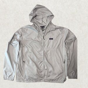 Men’s Patagonia Men's Light & Variable Hoody (model 27235)